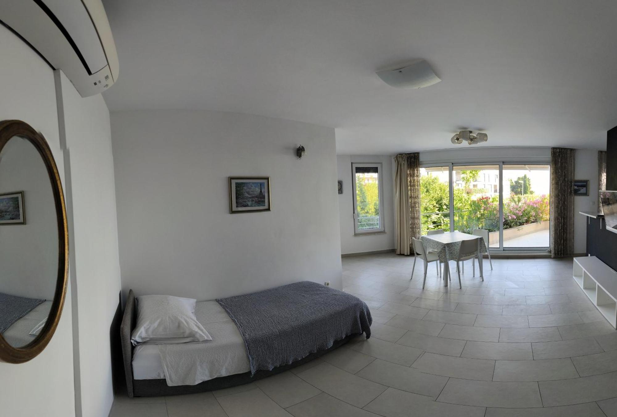 Apartments Mariot Split Exterior photo